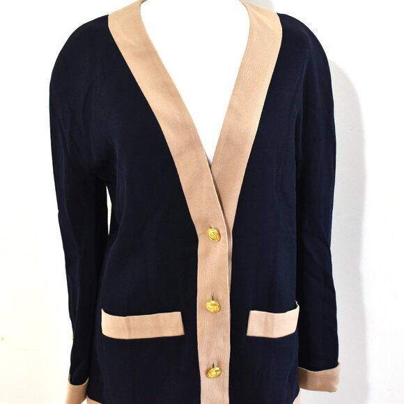 CHANEL Boutique Vintage Navy & Cream Blazer Skirt Suit Set – Gold Buttons - Picture 14 of 14